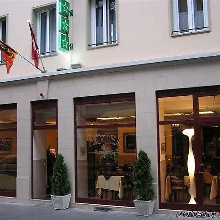 Admiral Hotel 3*