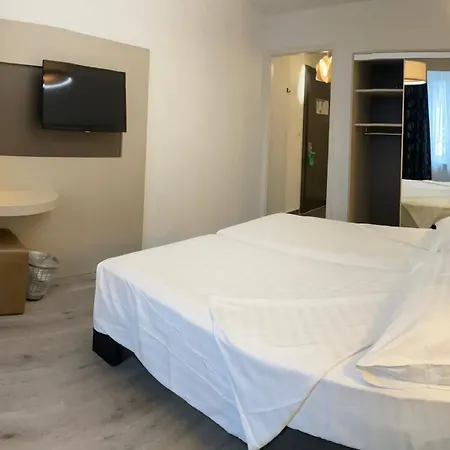 Hotel Admiral 3*