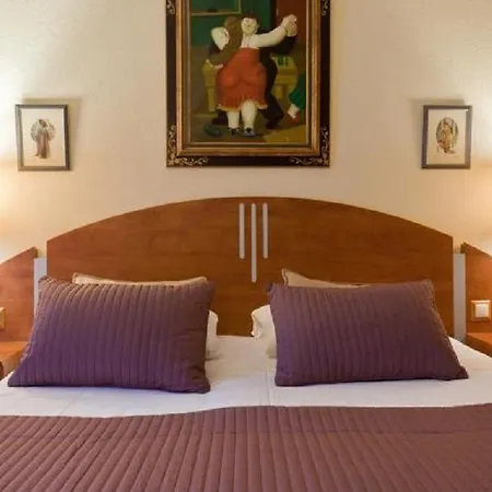 Admiral Hotel 3*